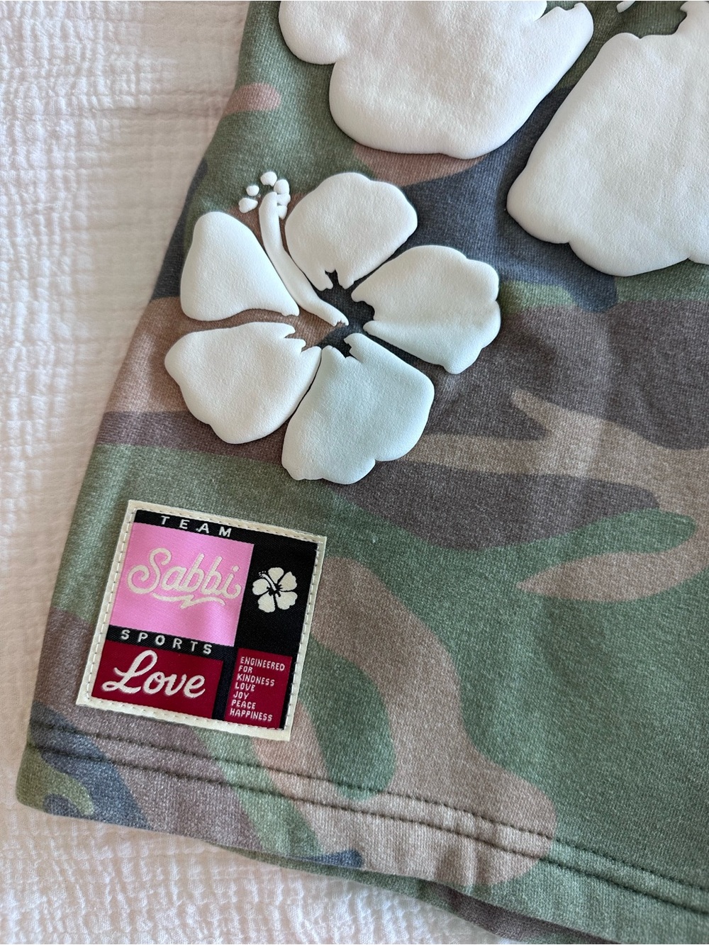 Sabbi Happy Hibiscus Camo Shorts - Picture 6 of 11